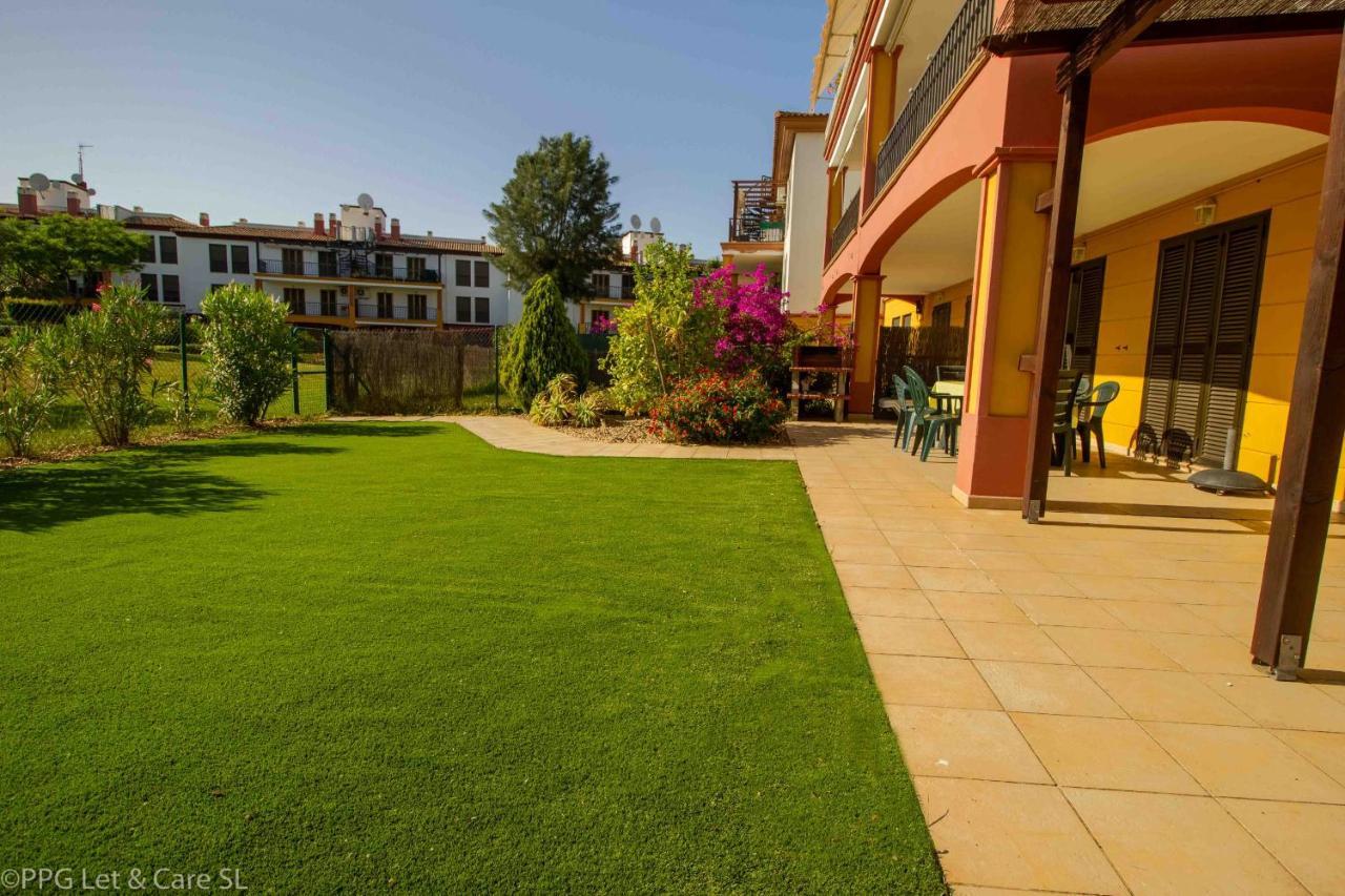 Modern Garden Apartment Аямонте Экстерьер фото